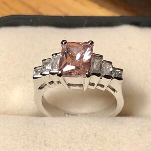 LOVELY LIGHT PINK STONE - SILVER TONE RING